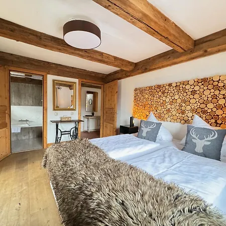 Belle Kitz By Belle كيتزبوهيل