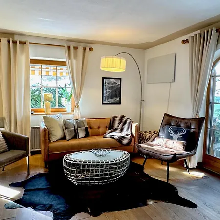 Belle Kitz By Belle Apartman