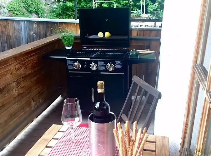 Belle Kitz By Belle 基茨比厄尔