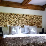 Belle Kitz By Belle Kitzbühel