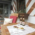 Belle Kitz By Belle Apartament