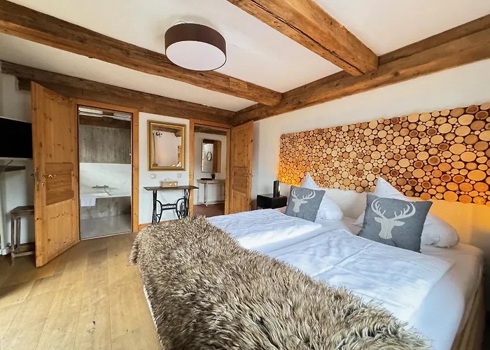 Belle Kitz By Belle Kitzbühel